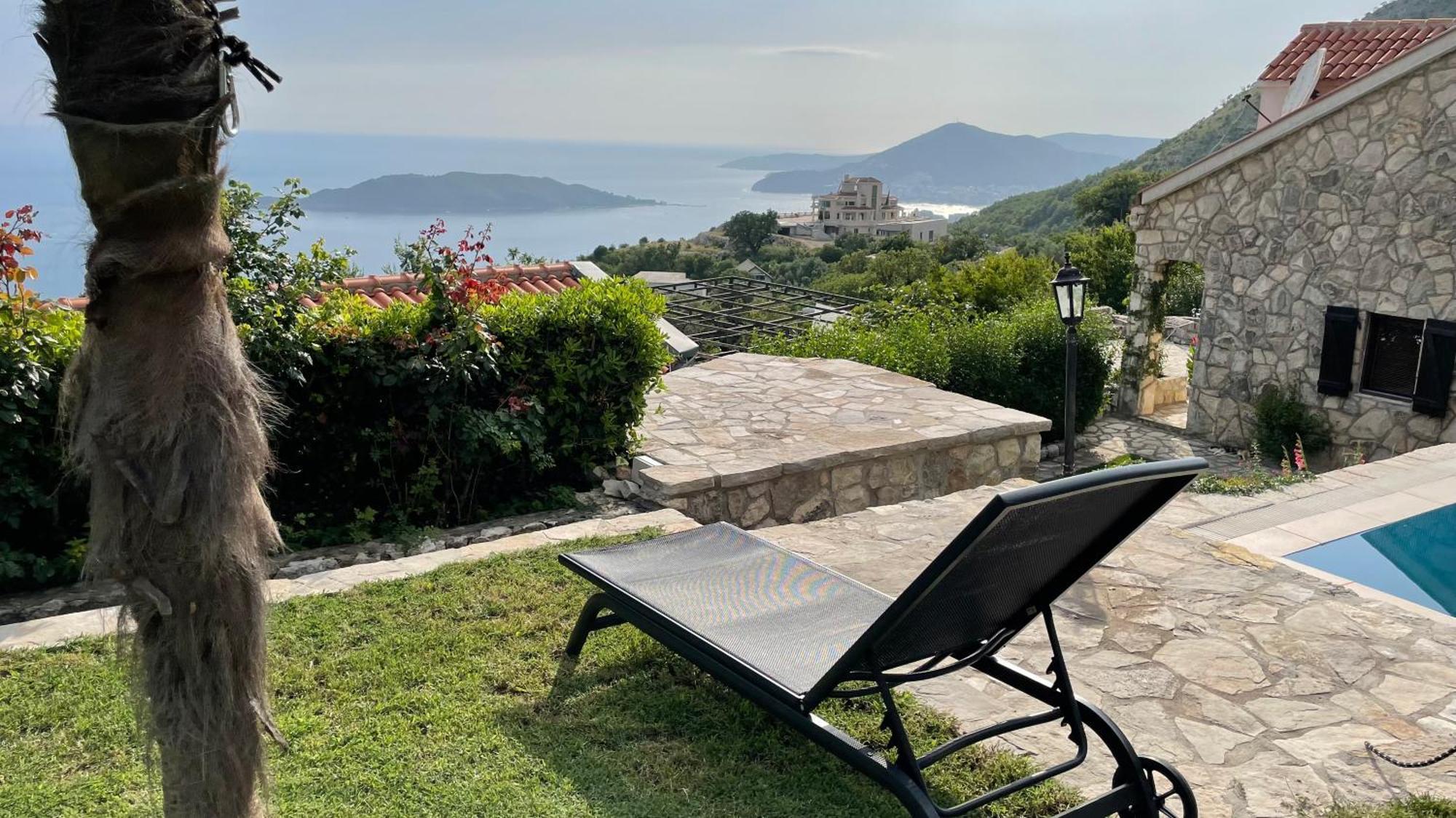 House In The Mountains Near Tatil Evi